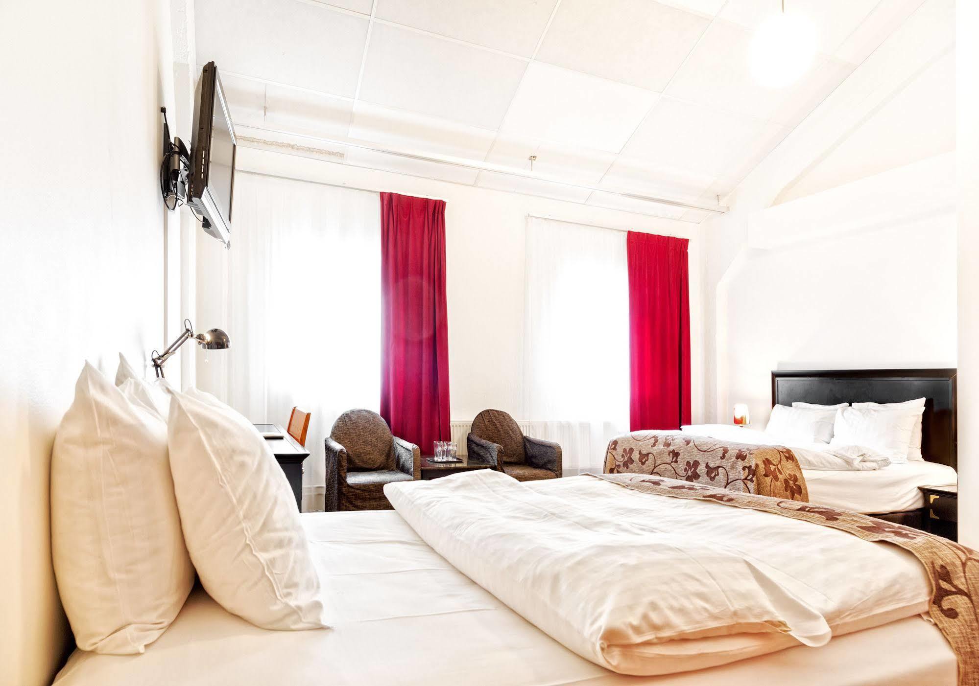 First Hotel Norrtull 斯德哥尔摩 外观 照片