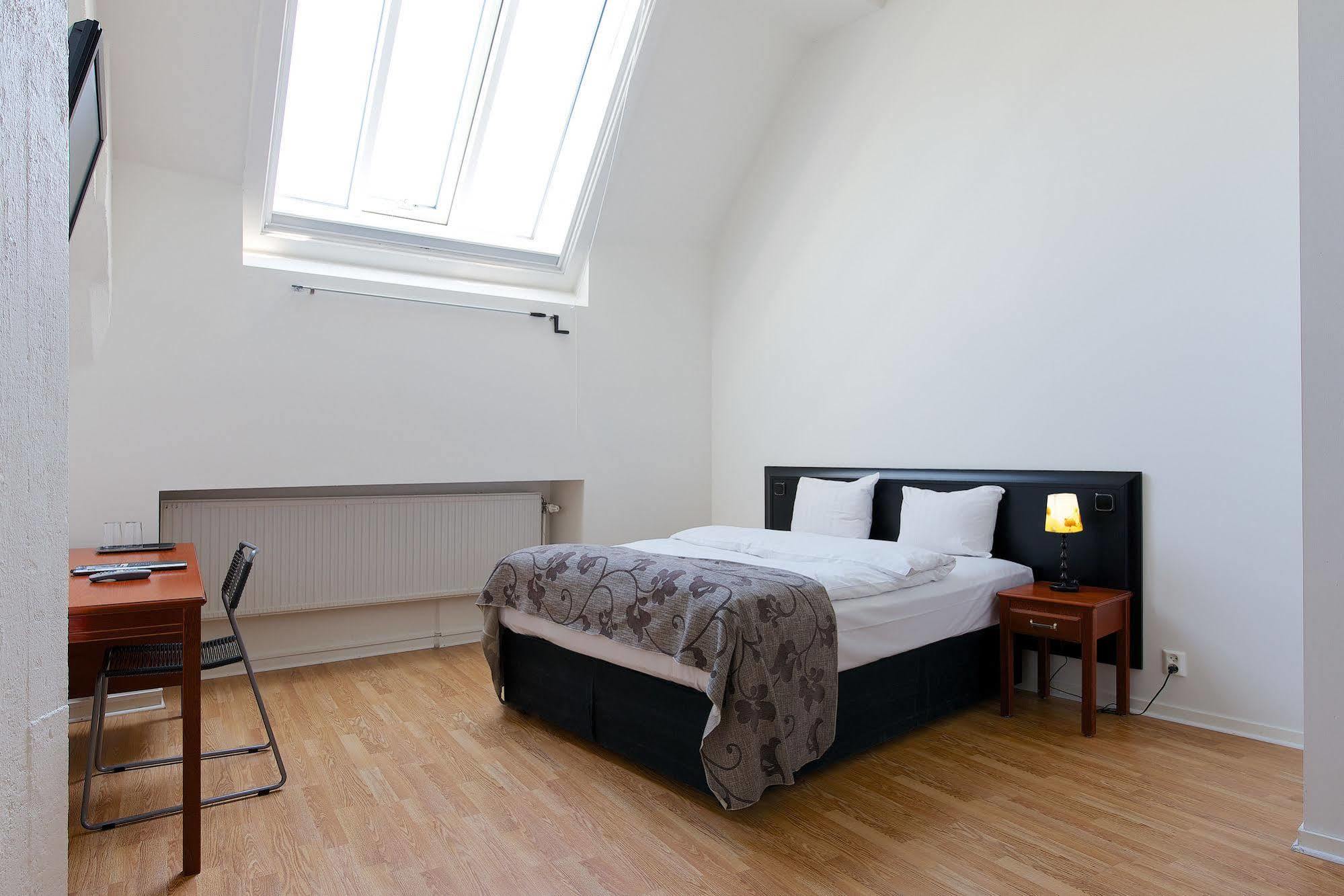 First Hotel Norrtull 斯德哥尔摩 外观 照片